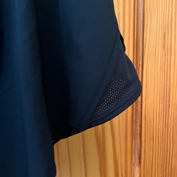 Under Armour Fly-By 3” shorts - Picture 10 of 10